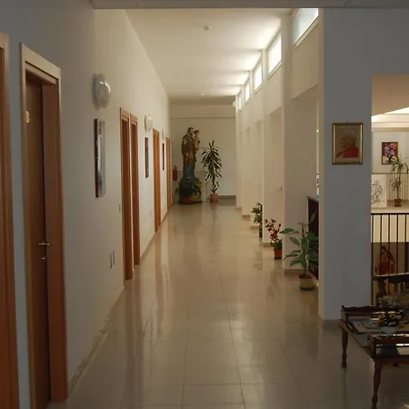 Casa Religiosa Di Ospitalita Nazareno