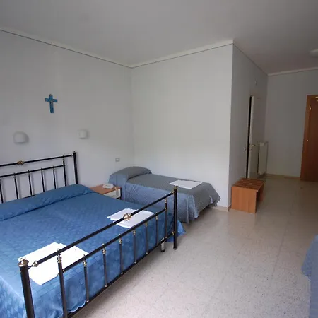 بيت ضيافة Casa Religiosa Di Ospitalita Nazareno سبوليتو