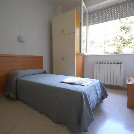 Casa Religiosa Di Ospitalita Nazareno بيت ضيافة 3*