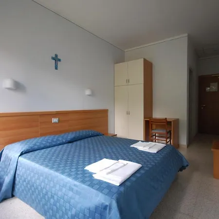 Casa Religiosa Di Ospitalita Nazareno 3*