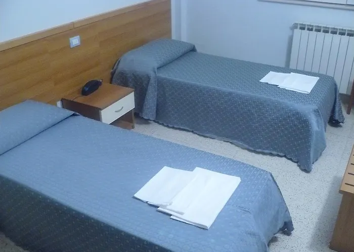 Affittacamere Casa Religiosa Di Ospitalità Nazareno 3*