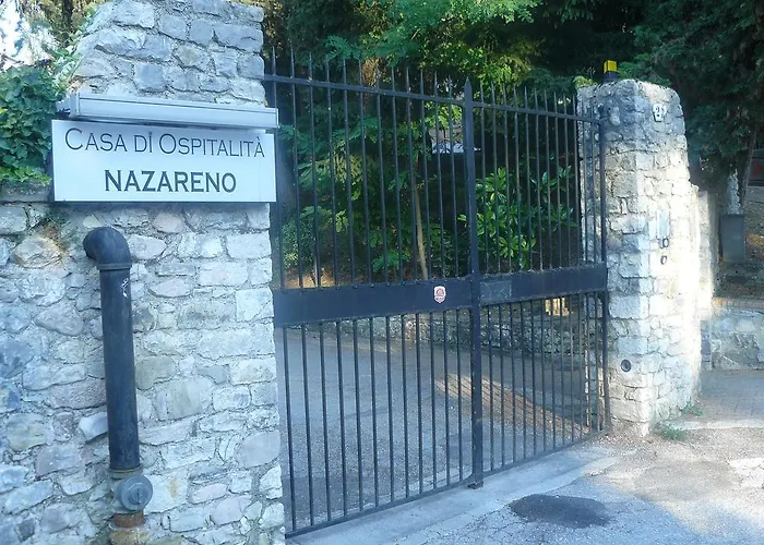 Casa Religiosa Di Ospitalità Nazareno Affittacamere Spoleto