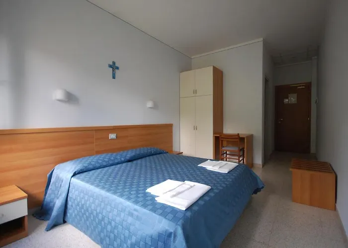 Casa Religiosa Di Ospitalità Nazareno 3*