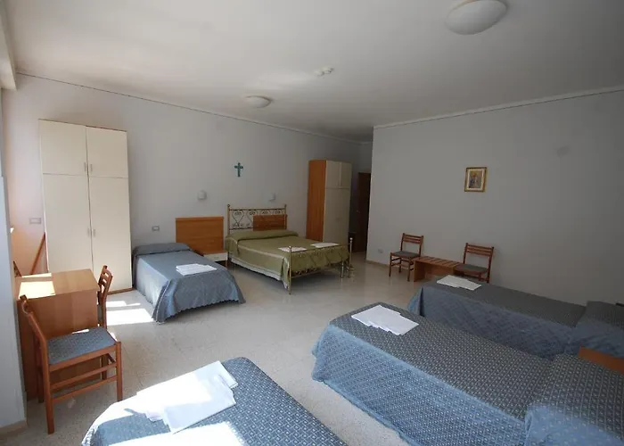 Affittacamere Casa Religiosa Di Ospitalità Nazareno 3*