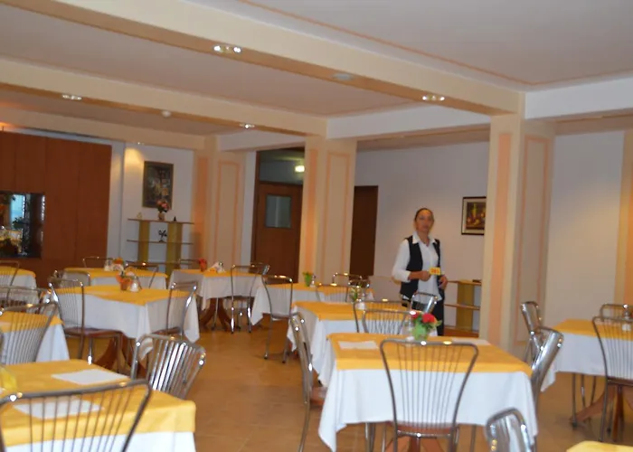 Casa Religiosa Di Ospitalità Nazareno 3* Spoleto